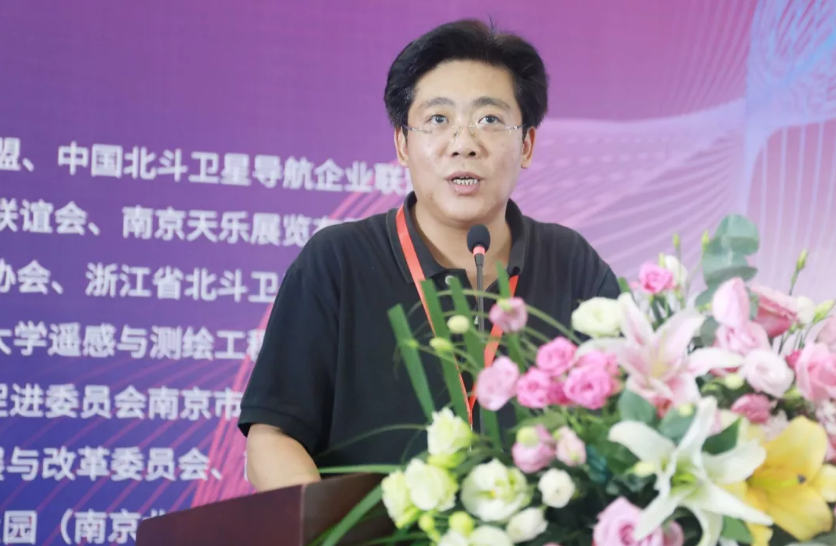 北京衛(wèi)星導(dǎo)航生產(chǎn)力促進(jìn)中心主任李冬航 北京衛(wèi)星導(dǎo)航生產(chǎn)力促進(jìn)中心主任李冬航